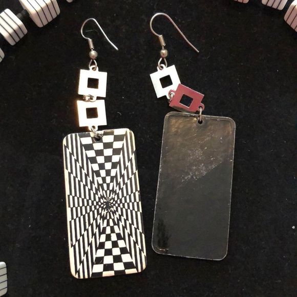 Vintage 70 earrings and necklace set - Picture 3 of 11